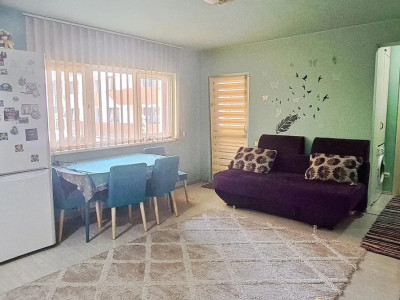 Apartament cu 2 camere, 41 mp, parcare, zona VIVO