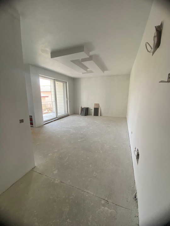 2 camere, 52 mp, 2 balcoane – parțial finisat, perfect de amenajat