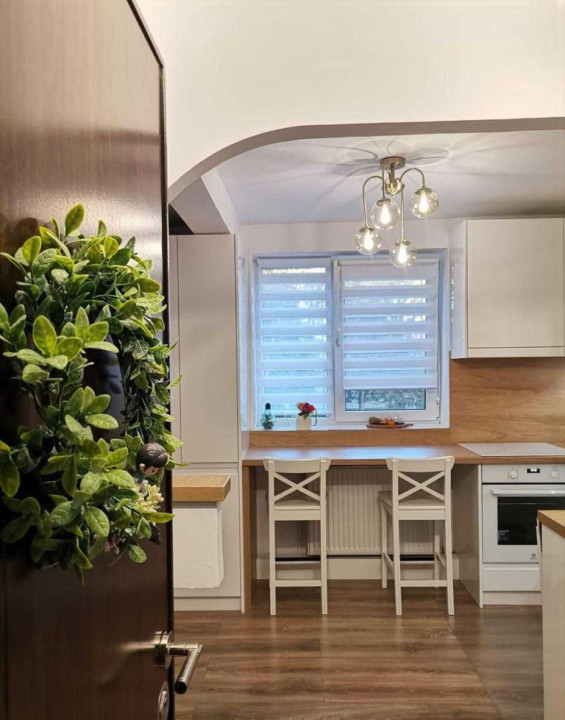 Apartament 2 camere Plopilor, etaj intermediar, renovat!