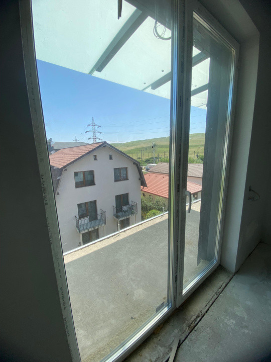 2 camere, 37mp  – parțial finisat, perfect de amenajat