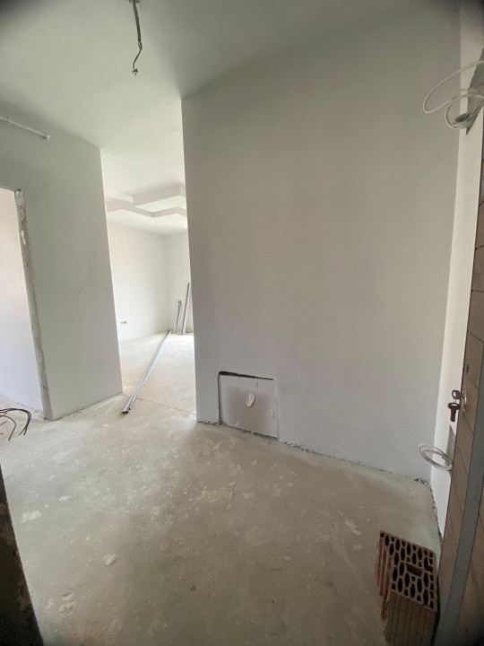 2 camere, 45mp  – parțial finisat, perfect de amenajat