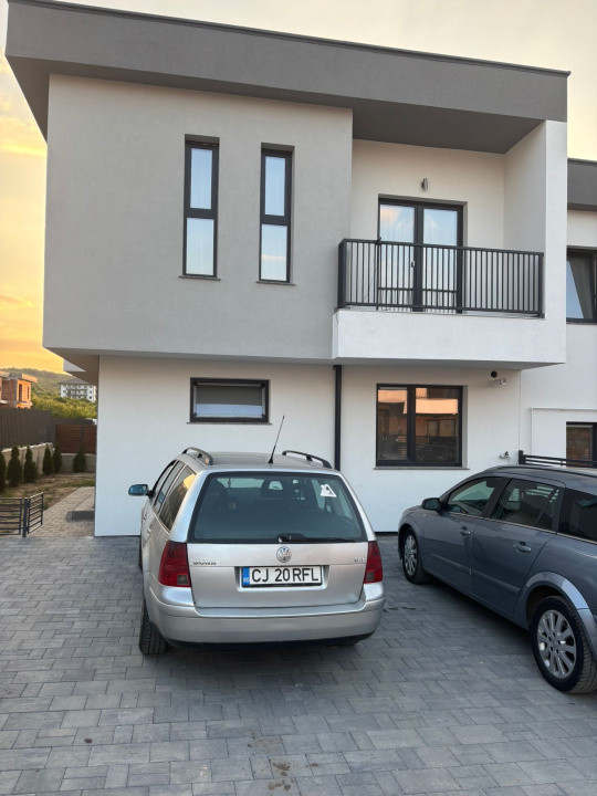 Casă duplex 5 camere - 120 mp utili - casa smart - zona Terra, Florești!