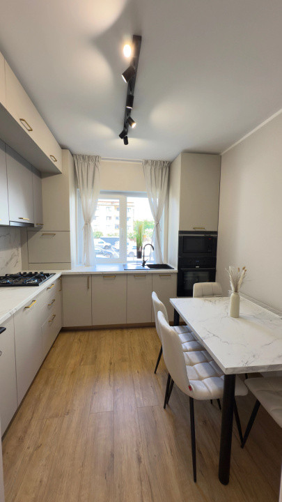 Apartament 2 Camere, 44mp, Parcare, Zona Terra