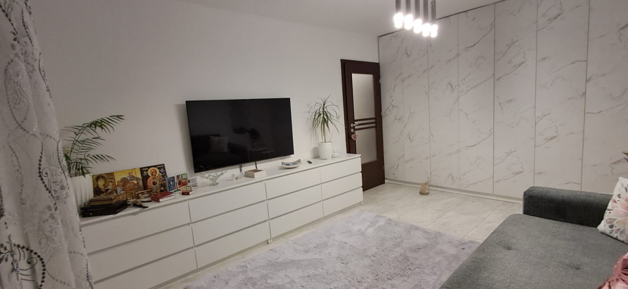 Apartament cu 2 camere ,decomandat de 55 mp in Manastur