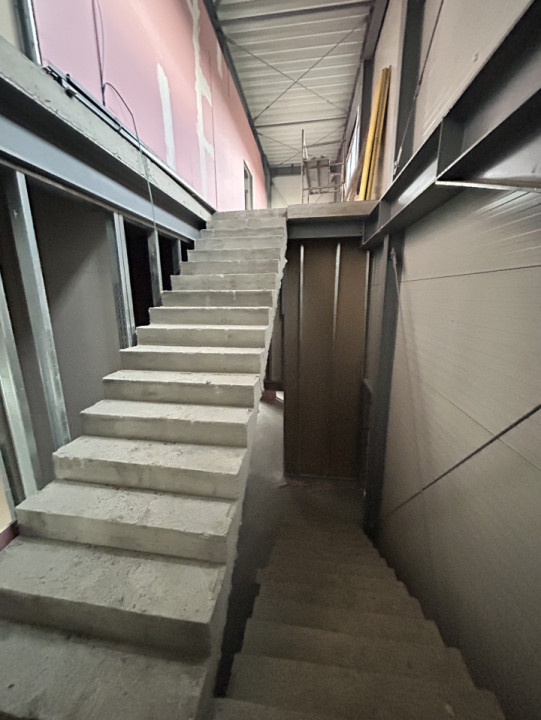 Hala de vanzare 1800mp in Baciu zona Prodvinalco P+2