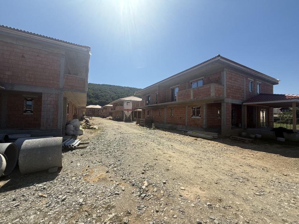 Casa tip duplex 5 camere - Gilau, Cluj!