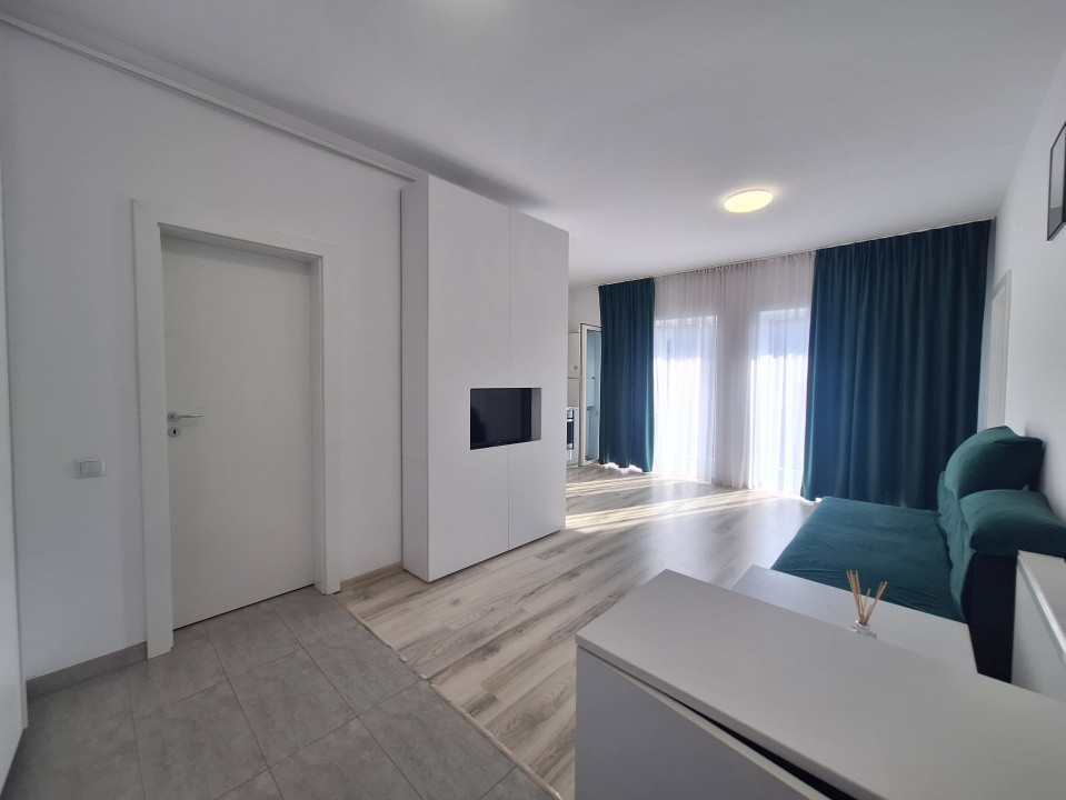 Apartament cu 2 camere, 43 mp, balcon, zona Cetatii