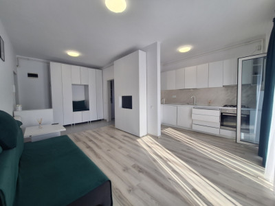 Apartament cu 2 camere, 43 mp, balcon, zona Cetatii