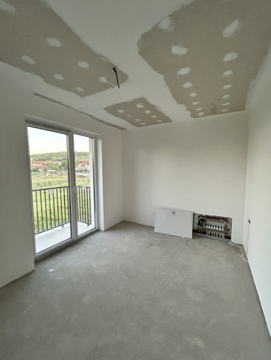 Duplex semifinisat Chinteni 120mp utili in ansamblu privat de case 