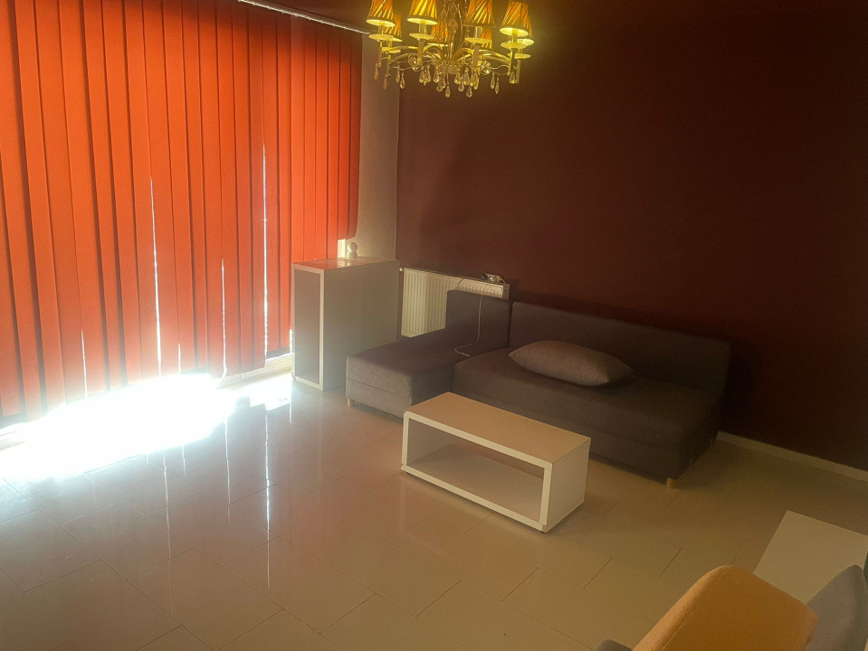 Apartament/Spatiu comercial, de 50 mp+ gradina, zona Eroilor 