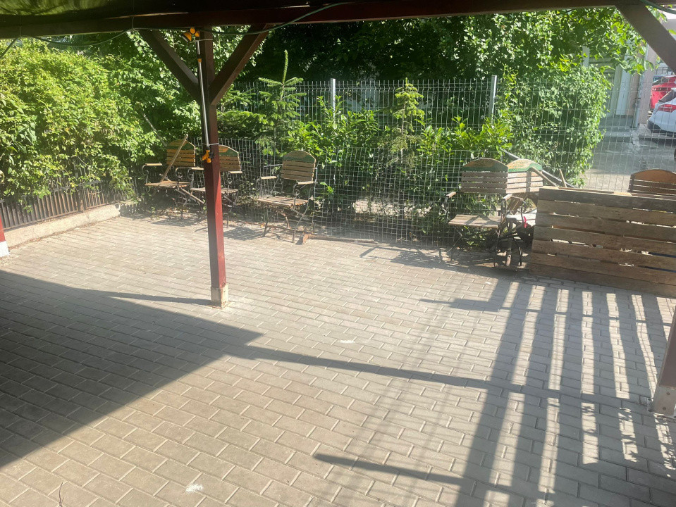Apartament/Spatiu comercial, de 50 mp+ gradina, zona Eroilor 
