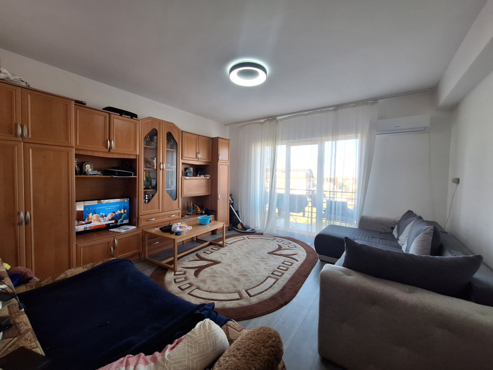 Apartament cu o camera, decomandat, balcon, zona LIDL