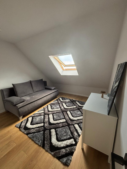 Apartament cu 3 camere, 60 mp, terasa, zona Cetatii