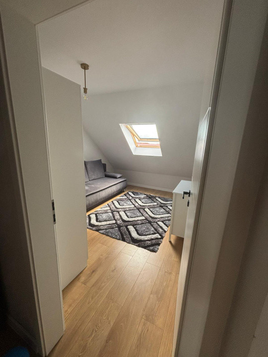 Apartament cu 3 camere, 60 mp, terasa, zona Cetatii