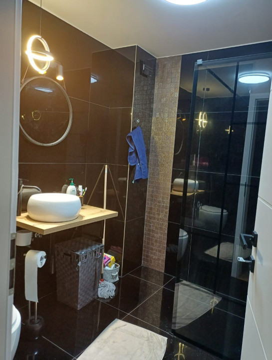 Apartament cu 3 camere, 60 mp, terasa, zona Cetatii