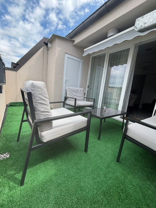 Apartament cu 3 camere, 60 mp, terasa, zona Cetatii