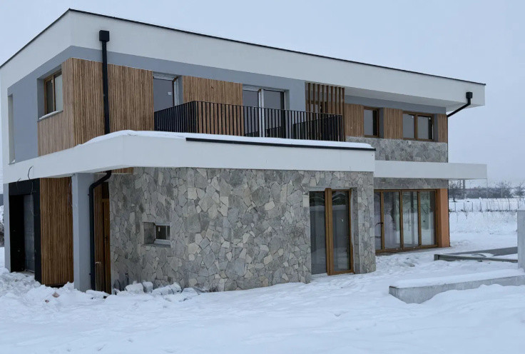 Casa de lux, piscina, garaj, 120mp utili, 550 mp curte