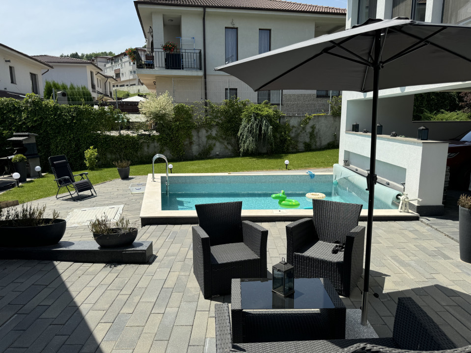 Casa Individuala De Inchiriat, Piscina, 225mp, Zona Teilor