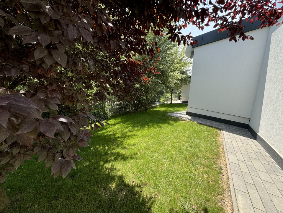 Casa Individuala De Inchiriat, Piscina, 225mp, Zona Teilor