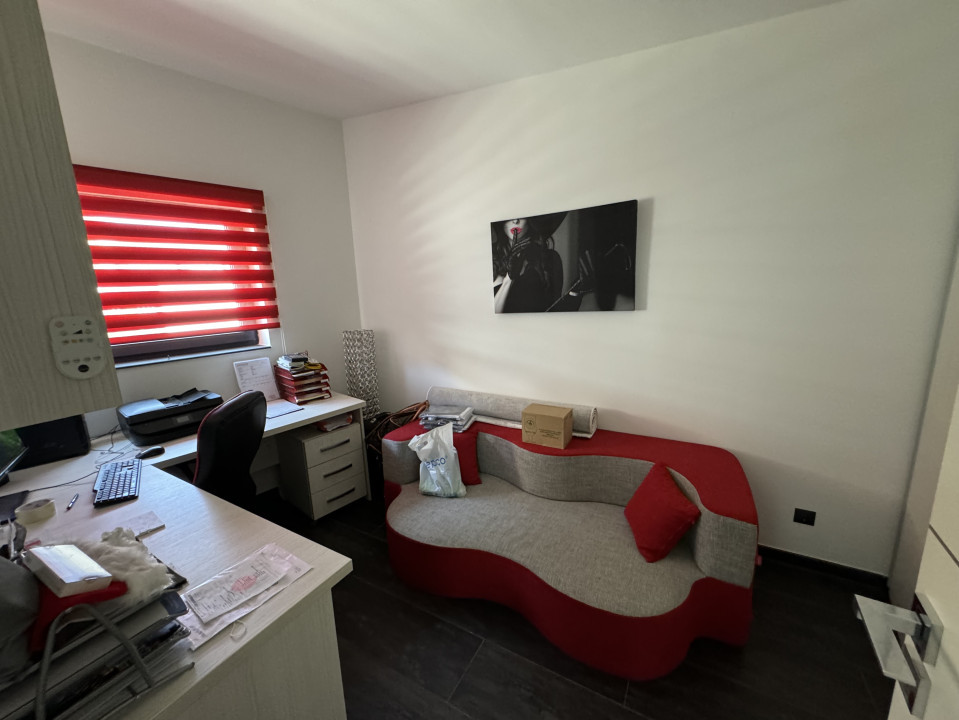 Casa Individuala De Inchiriat, Piscina, 225mp, Zona Teilor