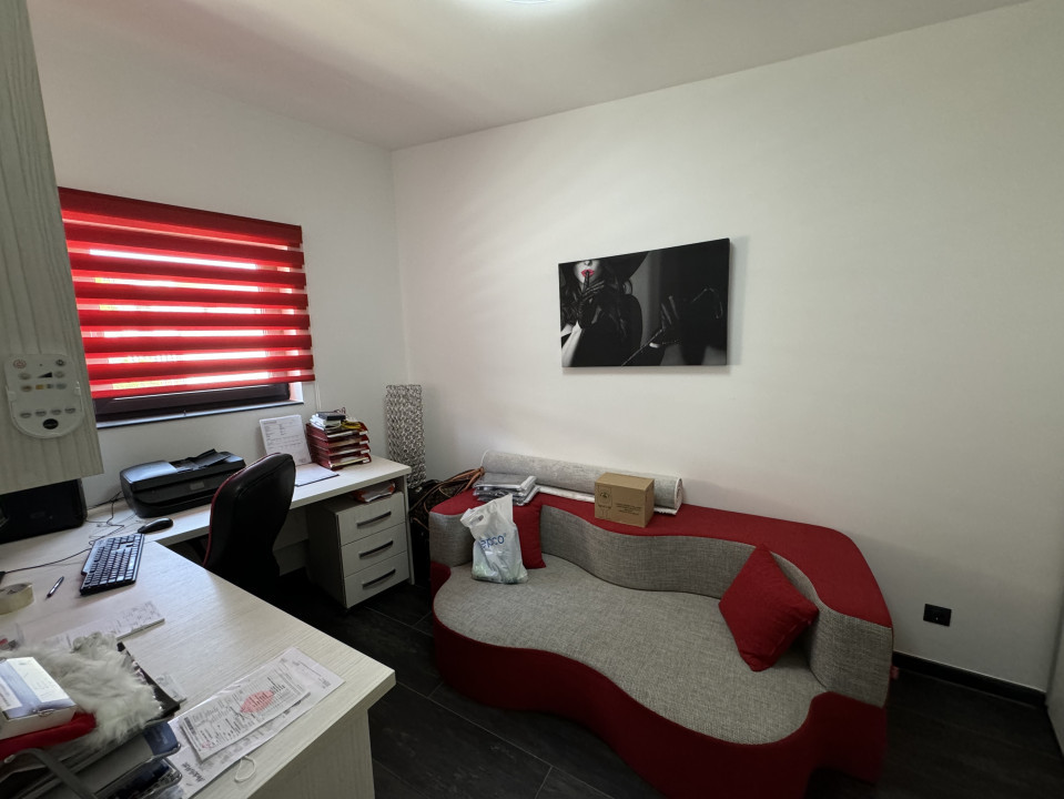 Casa Individuala De Inchiriat, Piscina, 225mp, Zona Teilor