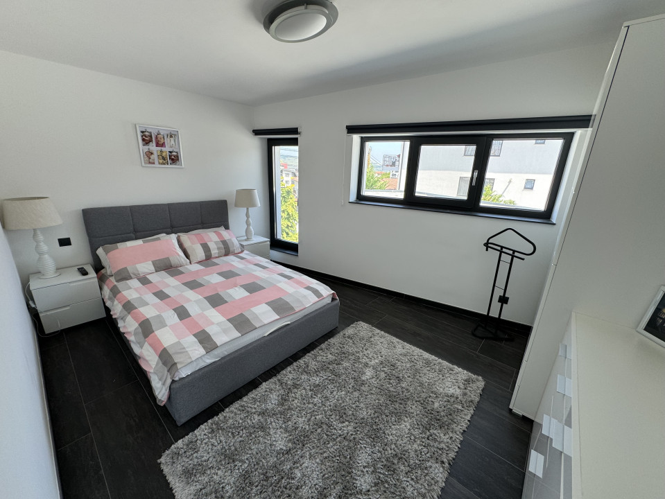 Casa Individuala De Inchiriat, Piscina, 225mp, Zona Teilor