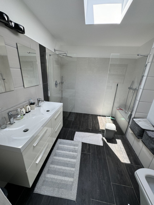 Casa Individuala De Inchiriat, Piscina, 225mp, Zona Teilor