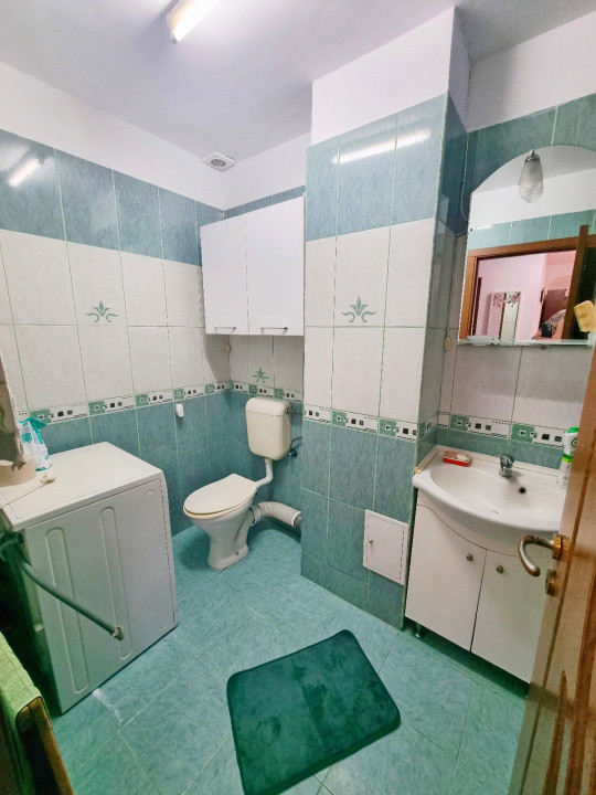 Apartament cu 2 camere, decomandat, balcon, zona Muzeul Apei