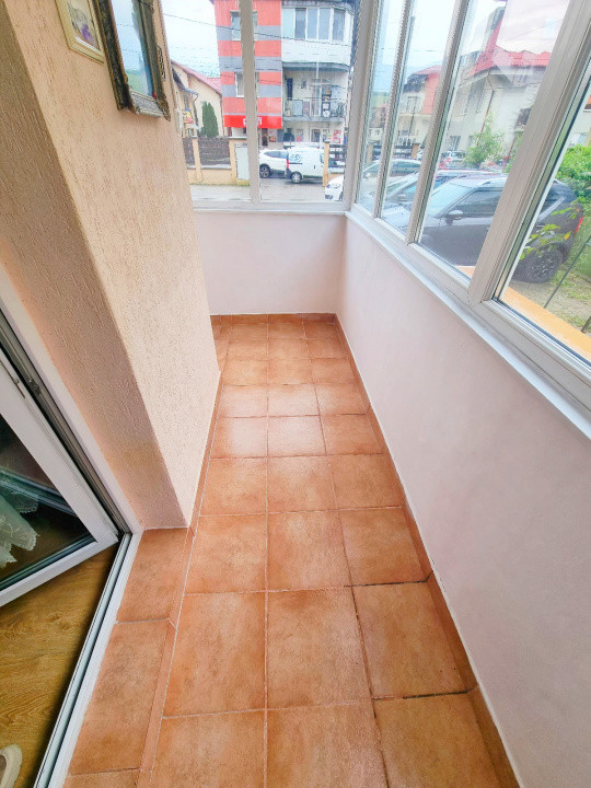 Apartament cu 2 camere, decomandat, balcon, zona Muzeul Apei