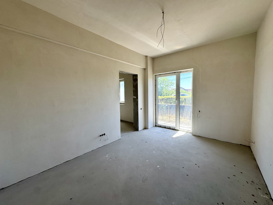Apartament 3 camere, etajul 1, 90 mp utili, 2 balcoane, zona Pod IRA