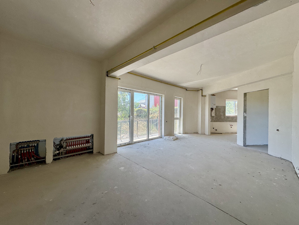 Apartament 3 camere, etajul 1, 90 mp utili, 2 balcoane, zona Pod IRA