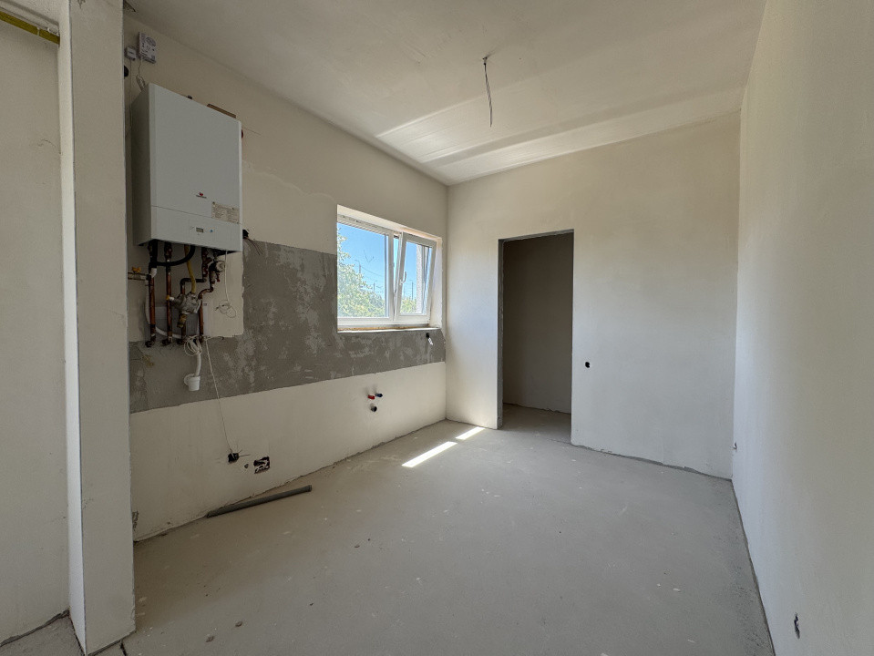 Apartament 3 camere, etajul 1, 90 mp utili, 2 balcoane, zona Pod IRA