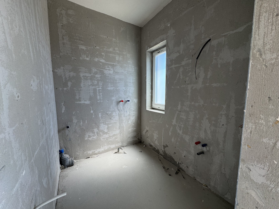 Apartament 3 camere, etajul 3, 86 mp utili, 2 balcoane, zona Pod IRA