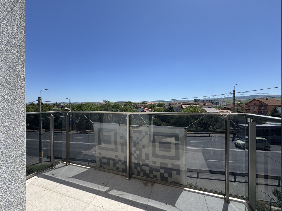 Apartament 3 camere, etajul 3, 86 mp utili, 2 balcoane, zona Pod IRA