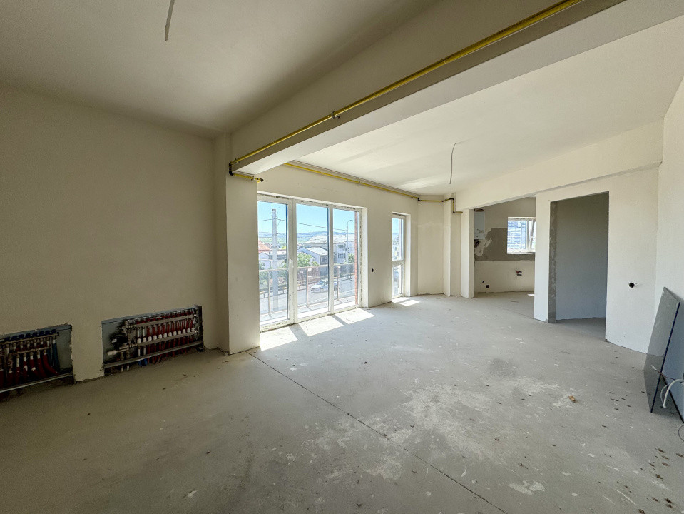 Apartament 3 camere, etajul 3, 86 mp utili, 2 balcoane, zona Pod IRA