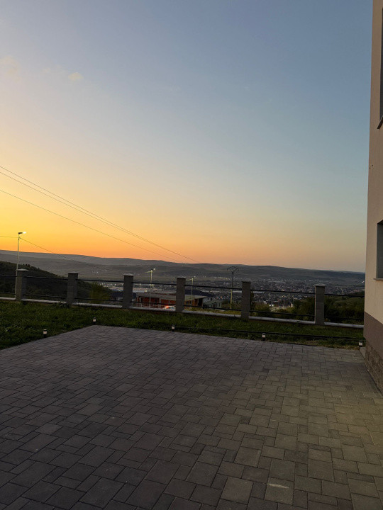 Case individuale cu 4 dormitoare în Dezmir  Zonă liniștită, 482 mp teren