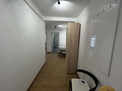 Apartament 2 camere decomandat , 56 mp , zona Porii , 