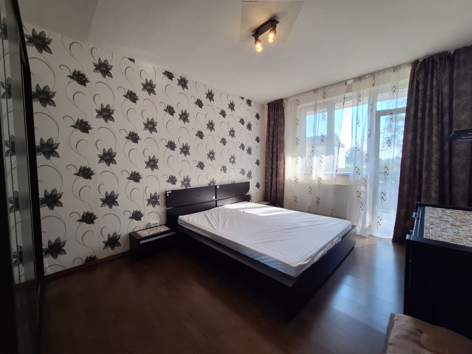 Apartament cu 3 camere, 68 mp, parcare, zona Tineretului