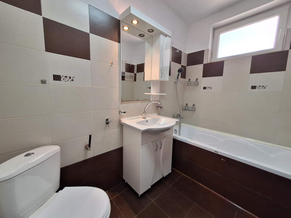 Apartament cu 3 camere, 68 mp, parcare, zona Tineretului