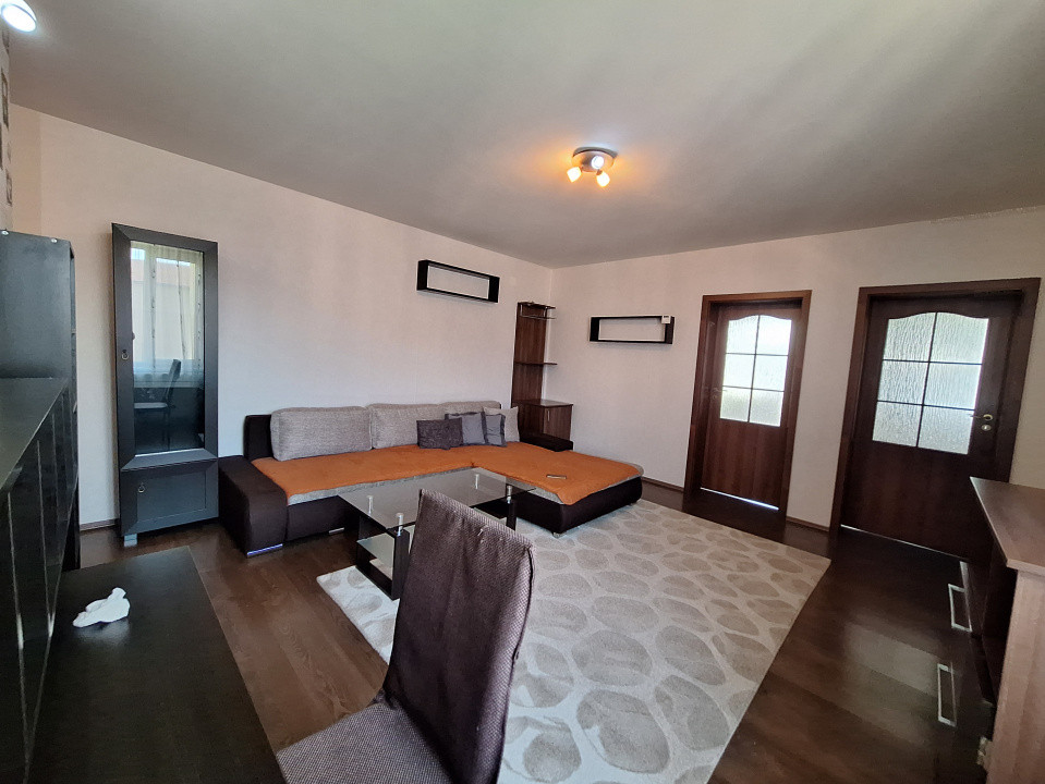 Apartament cu 3 camere, 68 mp, parcare, zona Tineretului