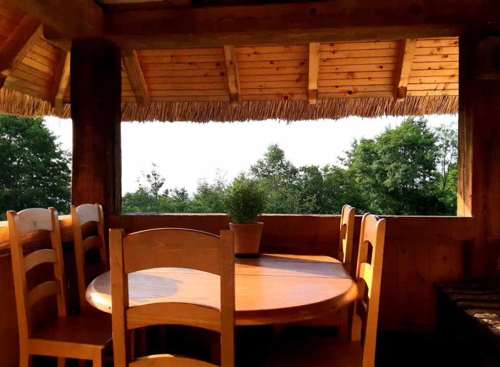 Casa in stil Taditional Romanesc , 170 mp, curte 500mp, strada privata 