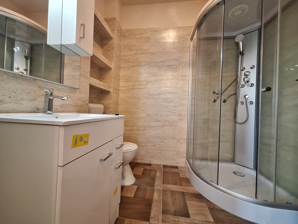 Apartament cu 3 camere, 86 mp, parcare, zona BMW