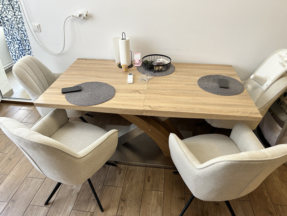 Apartament la cheie cu 3 camere 67mp etaj 1 / parcare zona Terra 