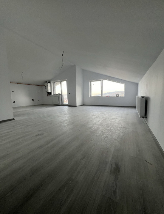 Apartament 2 camere, semidecomandat , finisat , 67 mp , zona Teilor 