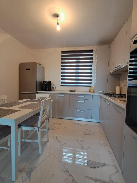 APARTAMENT CU 3 CAMERE,PARCARE INCLUSA,ZONA TERRA