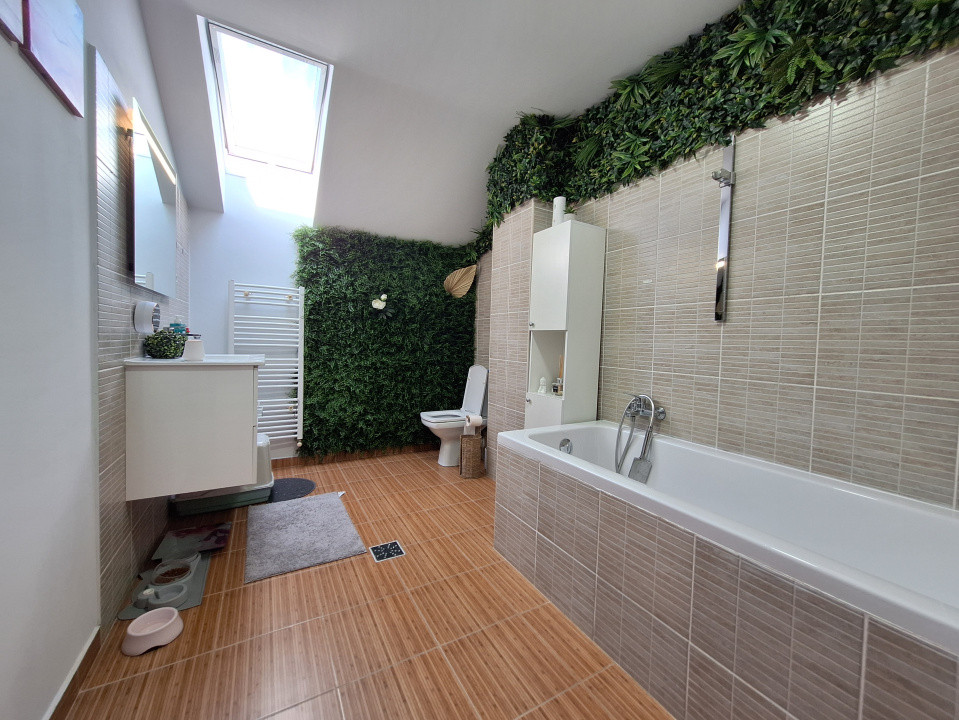 Apartament cu 3 camere, 81 mp, parcare, zona Eroilor