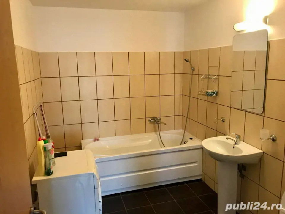 Apartament cu 2 camere, 59 mp, balcon, zona Florilor