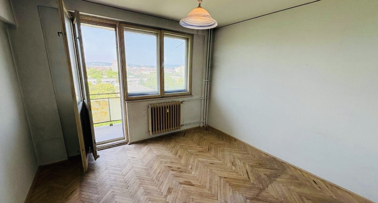 Apartament 2 camere, zona Transylvania College