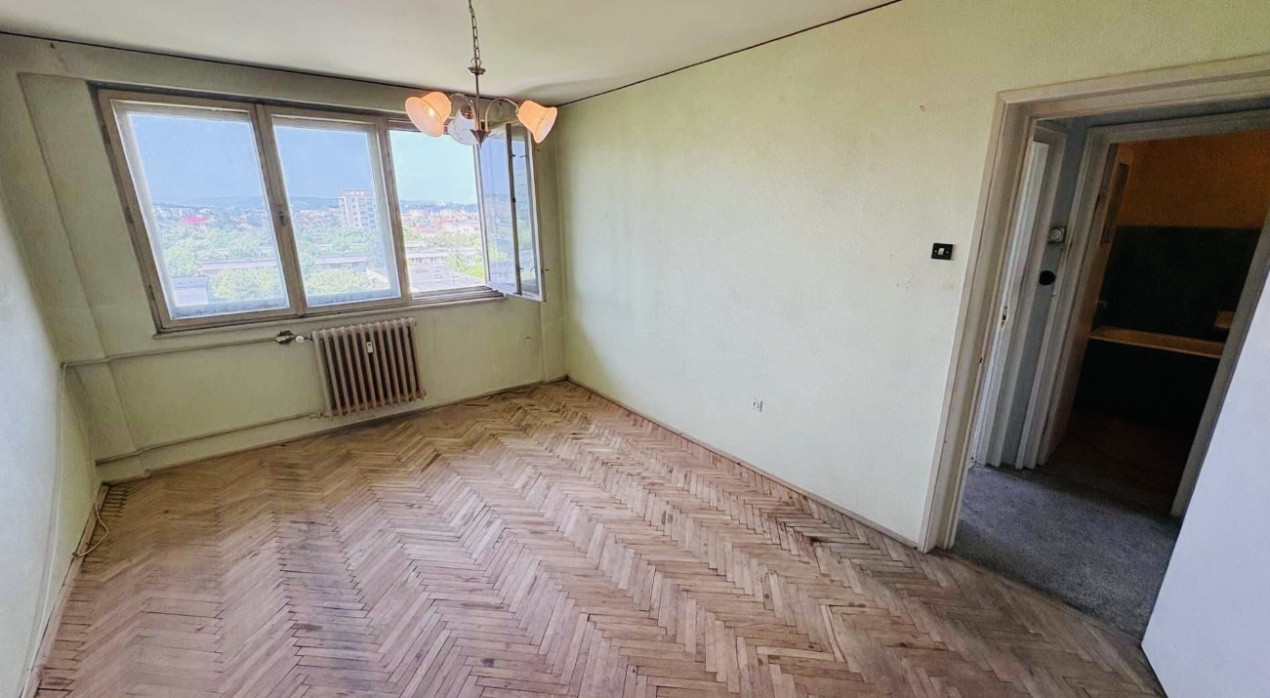 Apartament 2 camere, zona Transylvania College