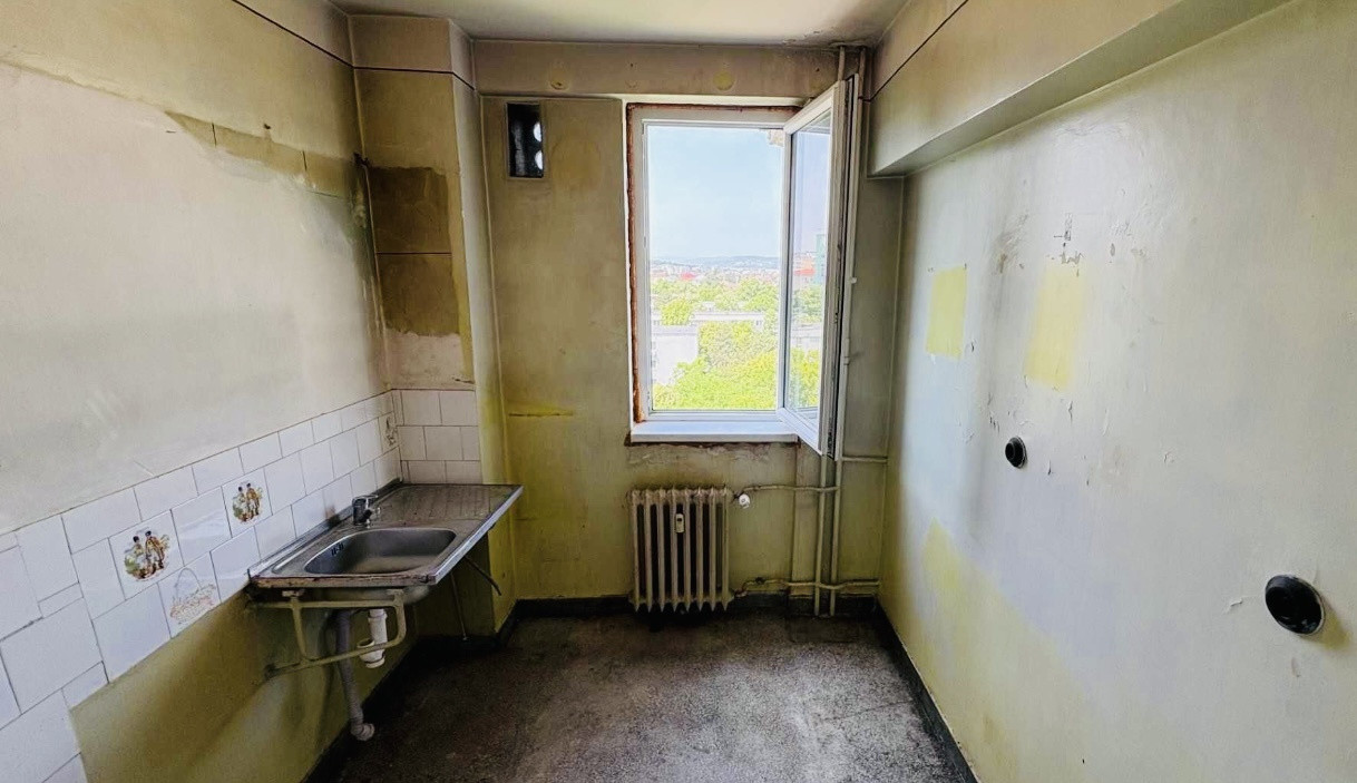 Apartament 2 camere, zona Transylvania College